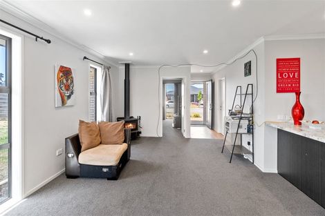 Photo of property in 16 Suffolk Drive, Kirwee, 7571