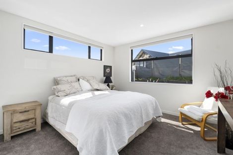 Photo of property in 2 Kereru Crescent, Wanaka, 9305