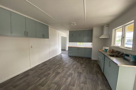 Photo of property in 58 Main Road, Te Karaka, 4022