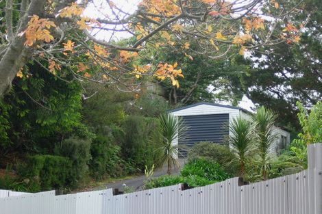 Photo of property in 18 Rintoul Grove, Stokes Valley, Lower Hutt, 5019