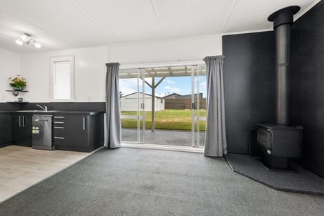Photo of property in 429 Waihi Road, Normanby, Hawera, 4614