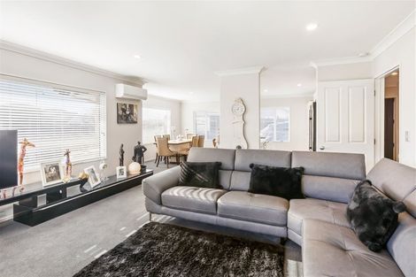 Photo of property in 5 Amoka Crescent, Parklands, Christchurch, 8083