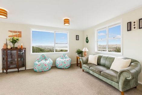 Photo of property in 10 Tau Grove, Takapuwahia, Porirua, 5022