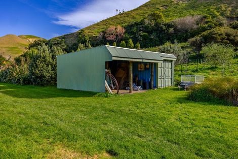 Photo of property in 73 Mangakuri Road, Kairakau, Havelock North, 4295