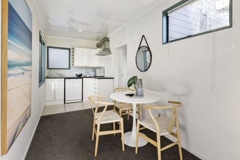 Photo of property in 27 Ferry Parade, Herald Island, Auckland, 0618
