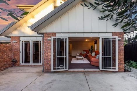 Photo of property in 11a Galway Avenue, Bryndwr, Christchurch, 8052