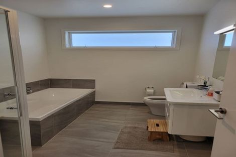 Photo of property in 47 Banks Boulevard, Whitby, Porirua, 5024