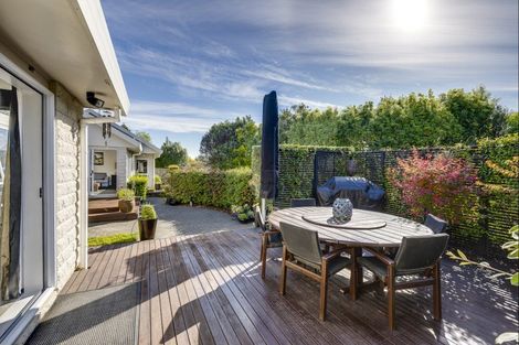 Photo of property in 8 Lennon Grove, Havelock North, 4130