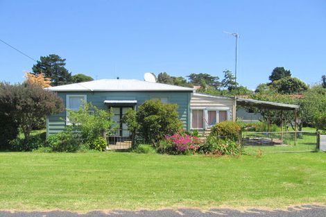 Photo of property in 1123 Pouewe Street, Kawhia, 3889