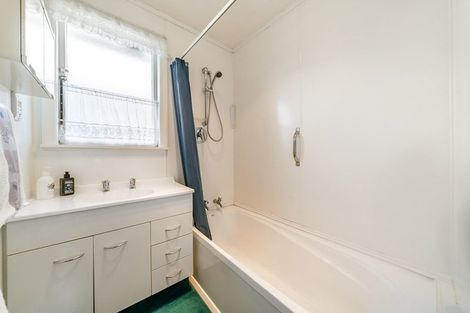 Photo of property in 52 Shakespeare Avenue, Trentham, Upper Hutt, 5018