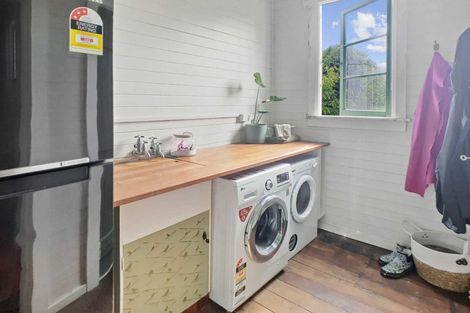 Photo of property in 87 South Road, Manaia, 4612