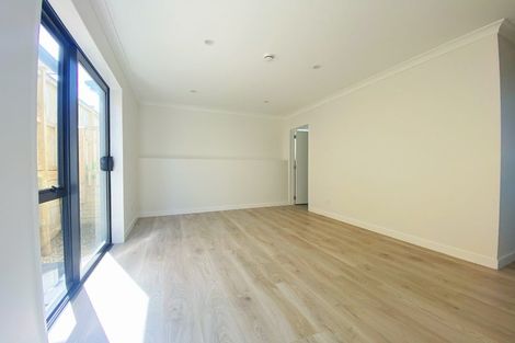 Photo of property in 37c Forrest Hill Road, Milford, Auckland, 0620