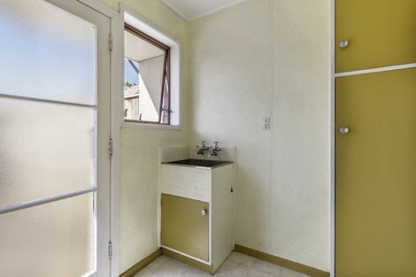 Photo of property in 2/28 Oakland Avenue, Papatoetoe, Auckland, 2025