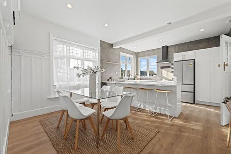 Photo of property in 186 Stapletons Road, Richmond, Christchurch, 8013