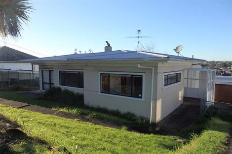 Photo of property in 32 Hillcrest Road, Papatoetoe, Auckland, 2025