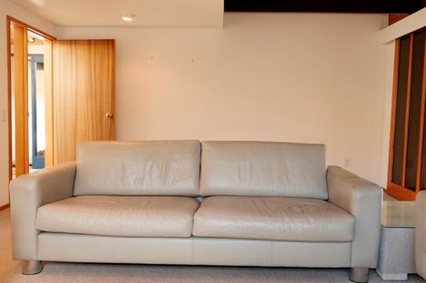 Photo of property in 10 Edgewater Street, Waikanae, 5036