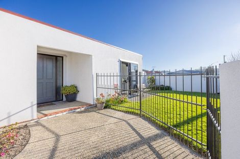 Photo of property in 49a Meeanee Road, Taradale, Napier, 4112