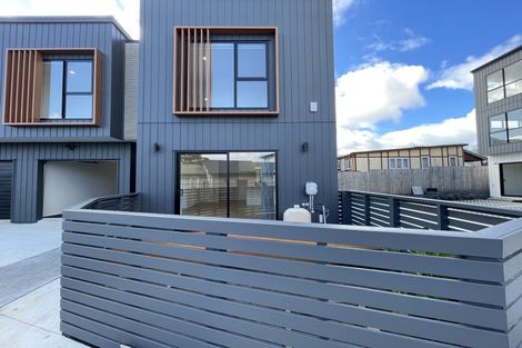 Photo of property in 13e Glendhu Road, Bayview, Auckland, 0629