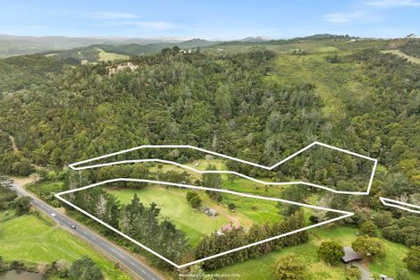 Photo of property in 1042 Ngunguru Road, Kiripaka, Whangarei, 0173