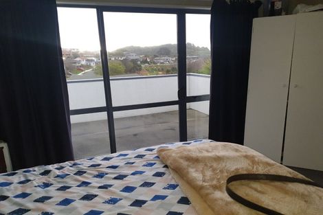 Photo of property in 74 Samwell Drive, Whitby, Porirua, 5024