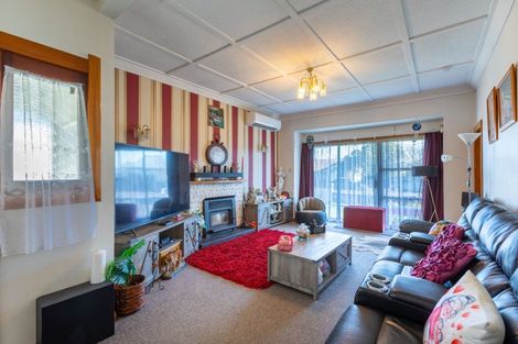 Photo of property in 69 Gordon Street, Dannevirke, 4930