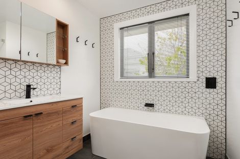 Photo of property in 151 Weld Street, Redwoodtown, Blenheim, 7201