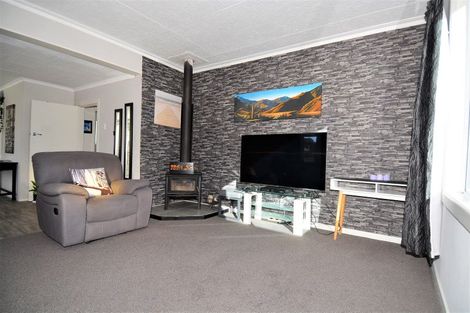 Photo of property in 11 Mason Street, Bluff, 9814