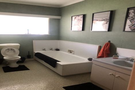 Photo of property in 205 Warwick Road, Mayfair, Hastings, 4122