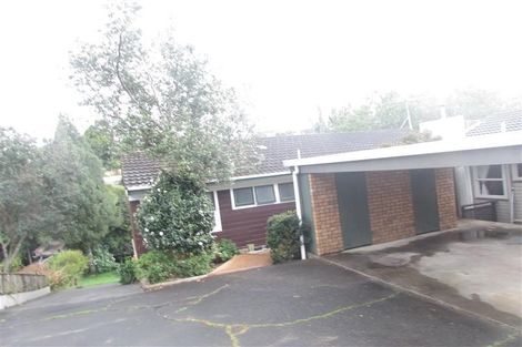 Photo of property in 4/649 Beach Road, Rothesay Bay, Auckland, 0630