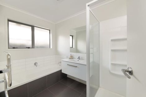 Photo of property in 43 Benmore Crescent, Pyes Pa, Tauranga, 3112