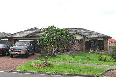 Photo of property in 16 San Valentino Drive, Henderson, Auckland, 0612