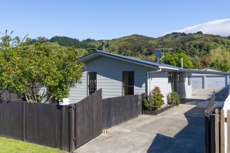 Photo of property in 107 Watt Street, Featherston, 5710