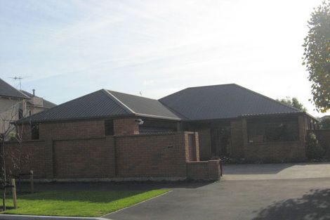 Photo of property in 17 Chilcombe Street, Ilam, Christchurch, 8041