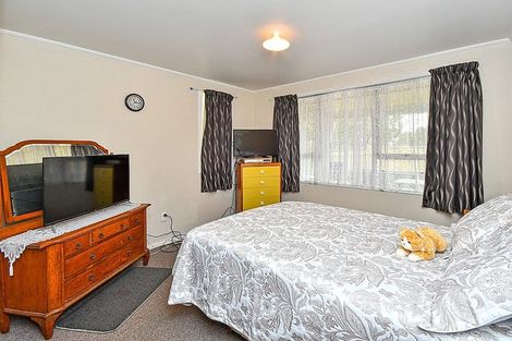 Photo of property in 434 Roscommon Road, Clendon Park, Auckland, 2103