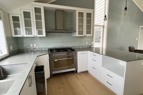 Photo of property in 14 Mcfetridge Place, Hillcrest, Auckland, 0627