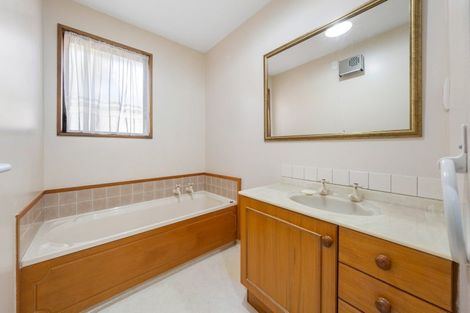 Photo of property in 2/35 Picton Avenue, Riccarton, Christchurch, 8011