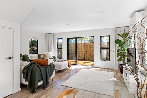 Photo of property in 4/48 Schnapper Rock Road, Schnapper Rock, Auckland, 0632