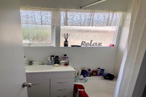 Photo of property in 1/1 Corrella Road, Belmont, Auckland, 0622