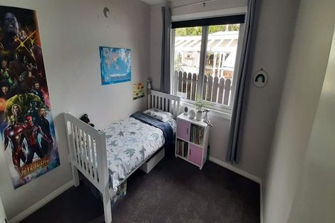 Photo of property in 12 Forest Road, Pinehaven, Upper Hutt, 5019