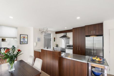 Photo of property in Habitat Apartments, 10/31 Byron Avenue, Takapuna, Auckland, 0622