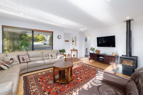 Photo of property in 4 James Drive, Diamond Harbour, Lyttelton, 8971