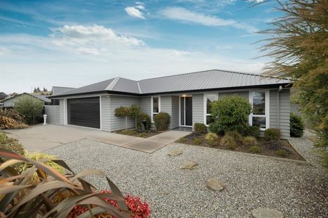 Photo of property in 43 Kingfisher Crescent, Albert Town, Wanaka, 9305