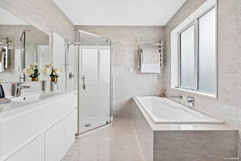 Photo of property in 8 Harrington Road, Henderson, Auckland, 0610