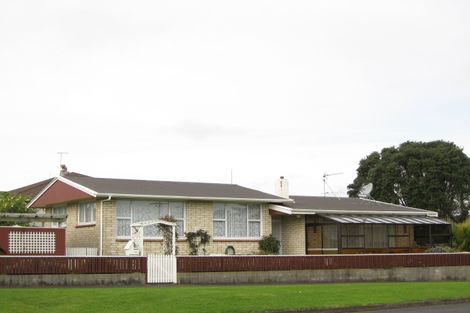 Photo of property in 62 Browne Street, Waitara, 4320