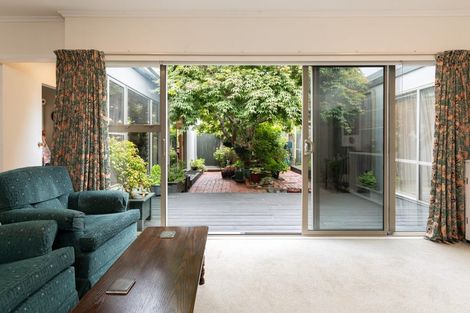 Photo of property in 15 Nuffield Street, Tawa, Wellington, 5028