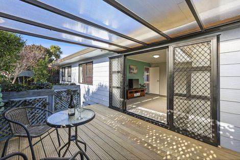 Photo of property in 2/25 Abercrombie Street, Howick, Auckland, 2014
