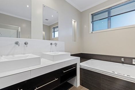 Photo of property in 5 Applefield Court, Northwood, Christchurch, 8051