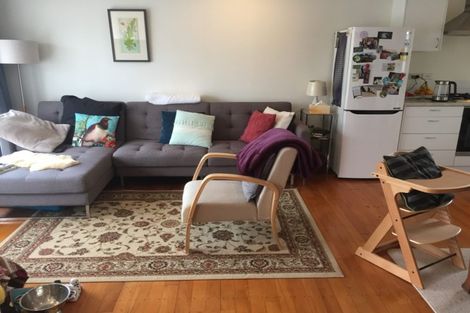 Photo of property in 2/238 Lake Road, Hauraki, Auckland, 0622