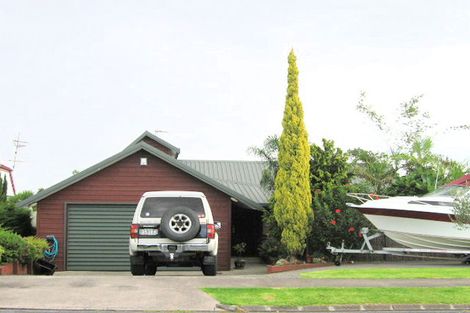 Photo of property in 34 Venus Place, Half Moon Bay, Auckland, 2012