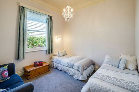 Photo of property in 19 Cameron Road, Bluff Hill, Napier, 4110